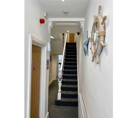 Oyo Hillcrest Studio Apartments Cleethorpes Ngoại thất bức ảnh